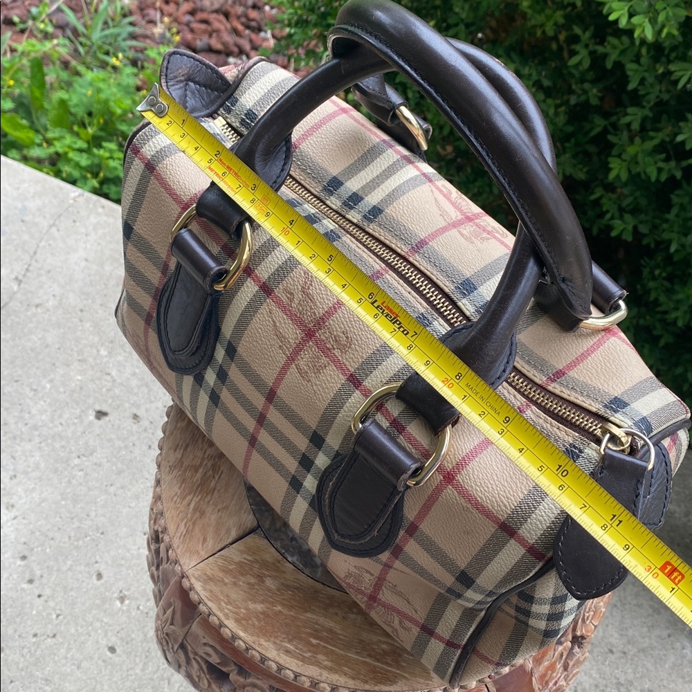 🤎100% Authentic Burberry Haymarket bowling bag🤎Chocolate Check Chester Satchel🤎 - Picture 5 of 16